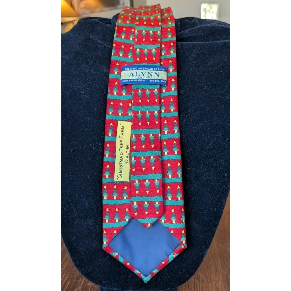 ALynn $70 Christmas‎ Tree Farm Necktie Red Green Holiday Festive Silk Tie